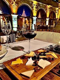 Elika Cave Suites Hotel & SPA