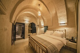 Limon Cave Hotel