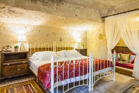 Minia Cave Hotel