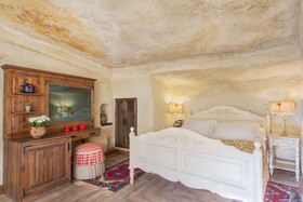 Minia Cave Hotel
