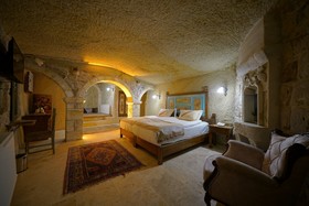Serenus Cave Suites