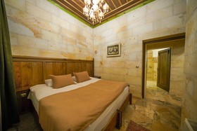 Serenus Cave Suites