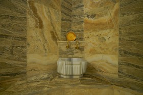 Serenus Cave Suites