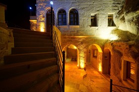 Serenus Cave Suites