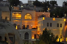 Serenus Cave Suites