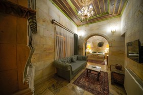 Serenus Cave Suites