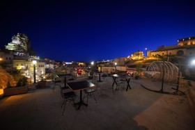 Serenus Cave Suites