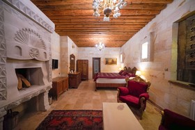 Serenus Cave Suites