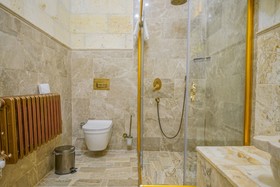 Serenus Cave Suites