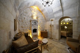 Serenus Cave Suites