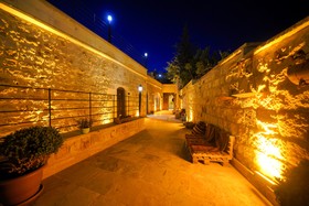 Serenus Cave Suites