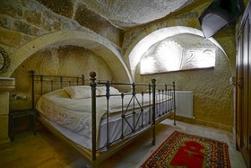 Serenus Cave Suites