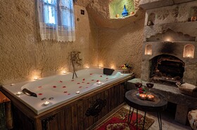 Shiraz Cave Cappadocia