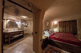 Shiraz Cave Cappadocia