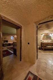 Shiraz Cave Cappadocia