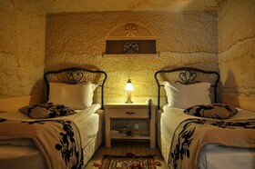 4ODA Cave House Boutique