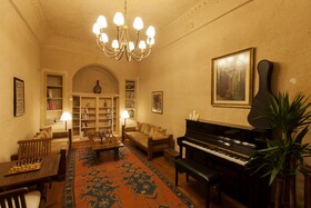 4ODA Cave House Boutique