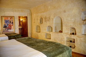 4ODA Cave House Boutique