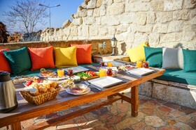 4ODA Cave House Boutique