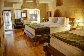 4ODA Cave House Boutique