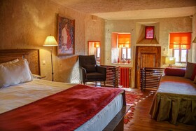 4ODA Cave House Boutique
