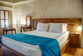 4ODA Cave House Boutique