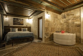 Acer Cave Hotel