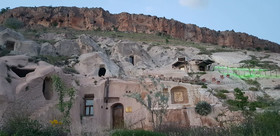 Akkoy Evleri Cave Hotel
