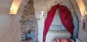 Akkoy Evleri Cave Hotel