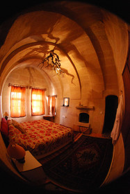 Akkoy Evleri Cave Hotel