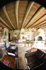 Akkoy Evleri Cave Hotel