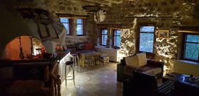 Akkoy Evleri Cave Hotel