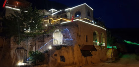Akkoy Evleri Cave Hotel