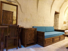 Armesos Cave Hotel