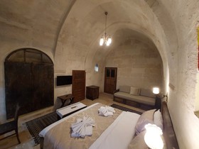 Armesos Cave Hotel