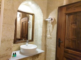 Armesos Cave Hotel