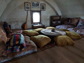 Armesos Cave Hotel