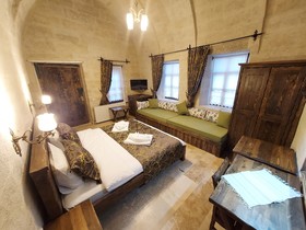 Armesos Cave Hotel