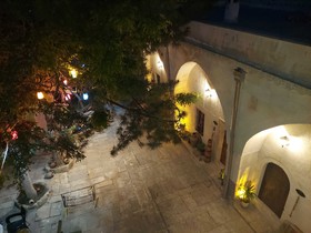 Armesos Cave Hotel