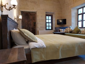 Armesos Cave Hotel