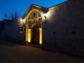 Armesos Cave Hotel