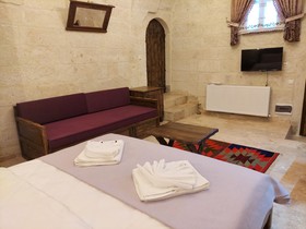 Armesos Cave Hotel