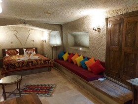 Armesos Cave Hotel