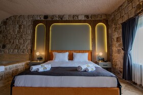 Cappadocia Hobbit House