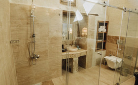 Carna Cave Hotel