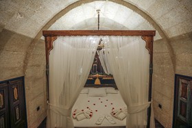Casia Cave Suites
