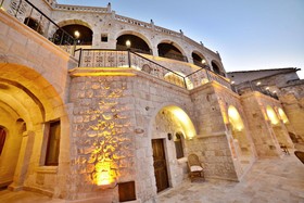 Dedeli Konak Cave Hotel