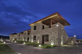Elevres Stone House Hotel