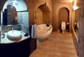 El Puente Cave
