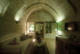 Fresco Cave Suites & Mansions